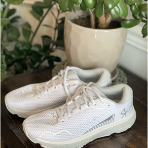 Under Armour Runners